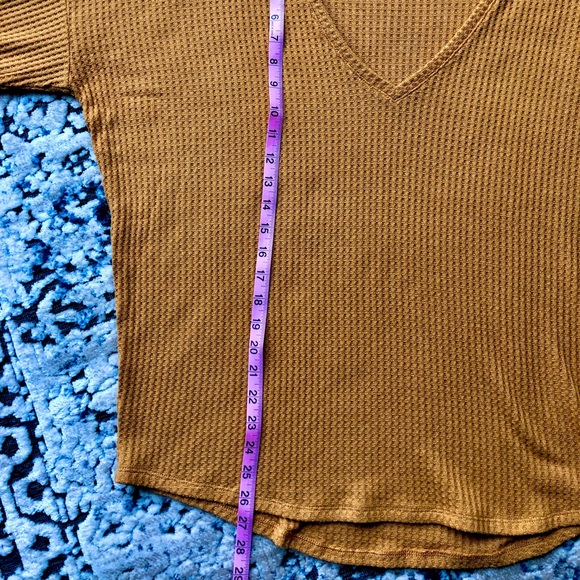 NWOT Express Dolman V-Neck Sweater - Picture 5 of 7